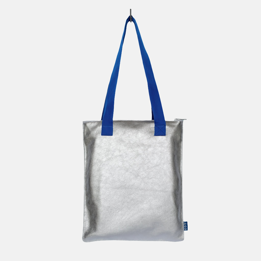 Handgefertigte Schultertasche aus Leder - Silber